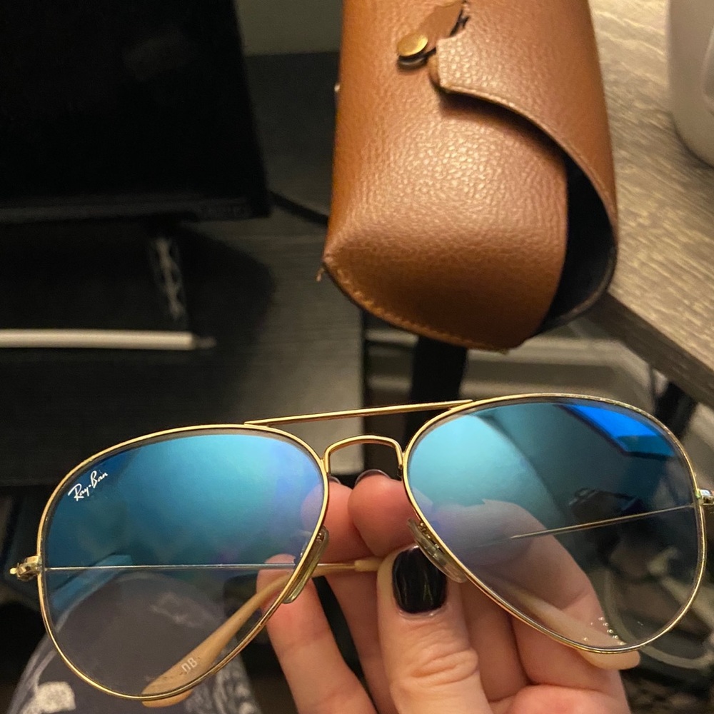 Ray Ban gradient blue women’s aviators